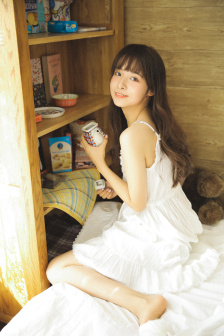 美女黑色真丝图